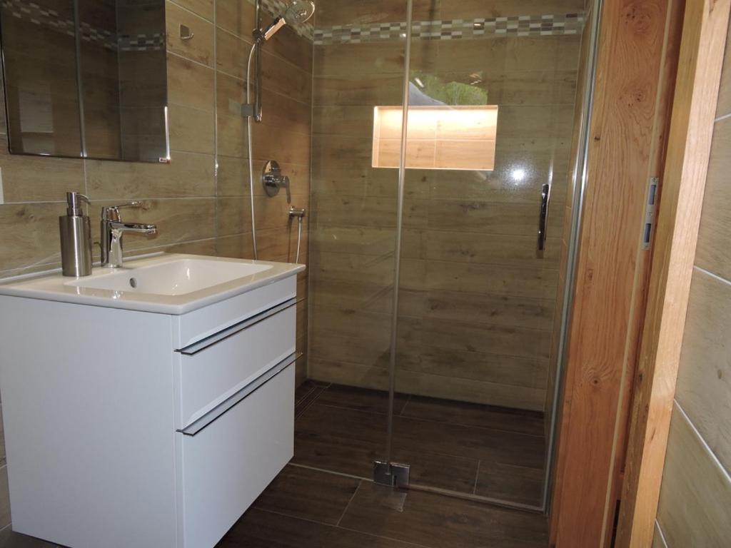 Gluehwuermchenhuette Villa Ratten Luaran gambar